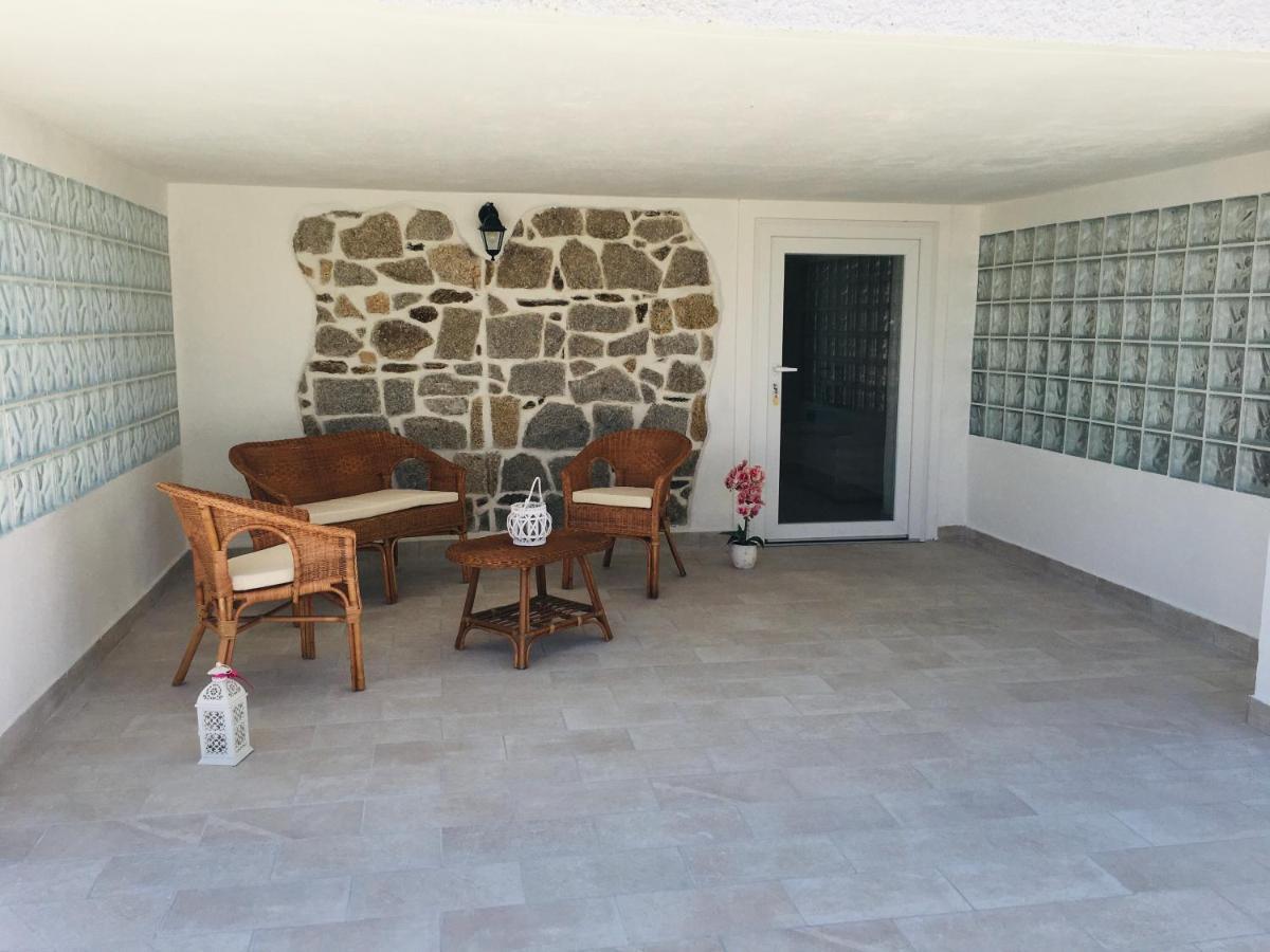 Apartamento Beach House Ilaria- Smeraldo Apt Olbia Exterior foto